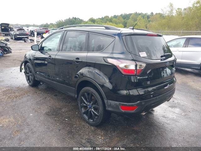 Ford ESCAPE SE 2017 1FMCU0GD9HUC86537 Image 3