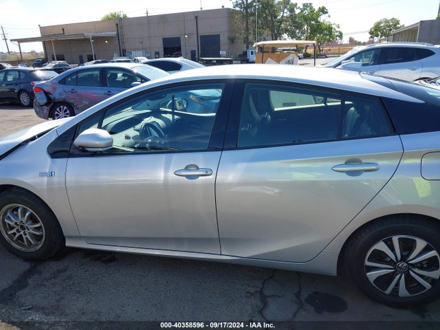 Toyota Prius Prime Advanced 2017 JTDKARFP1H3052133 Image 14