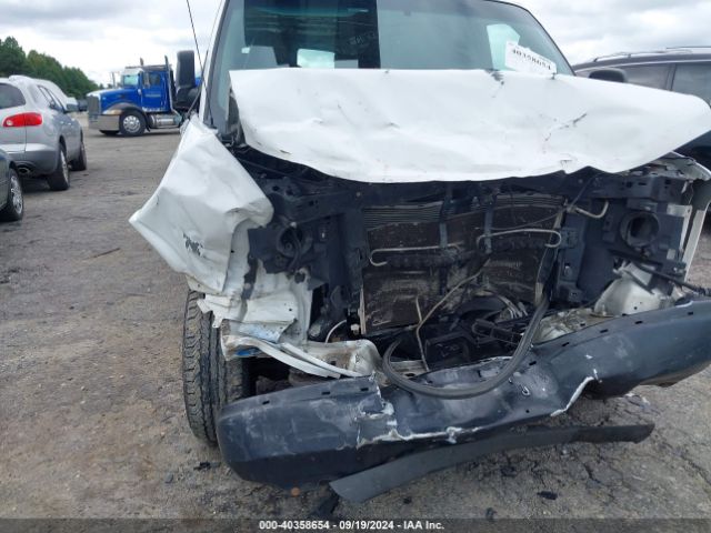 1GCWGBFF9G1267056 Chevrolet Express 2500 Work Van