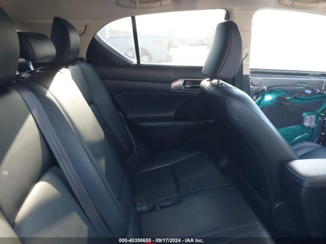 JTHKD5BH8H2293626 Lexus CT 200H