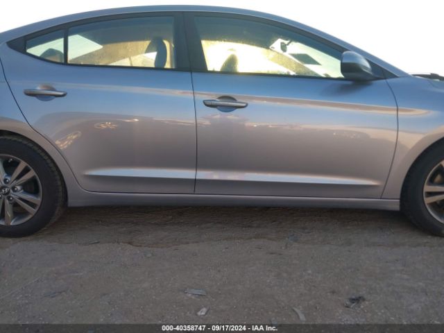 5NPD84LFXHH139973 Hyundai ELANTRA SE