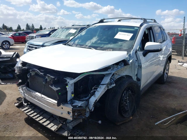 Toyota RAV4 LE 2021 2T3K1RFV1MW178739 Image 2