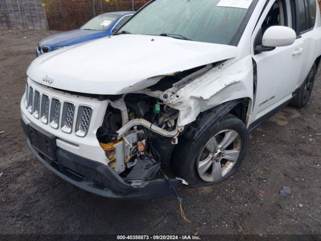 1C4NJDEB0GD541850 Jeep Compass Latitude