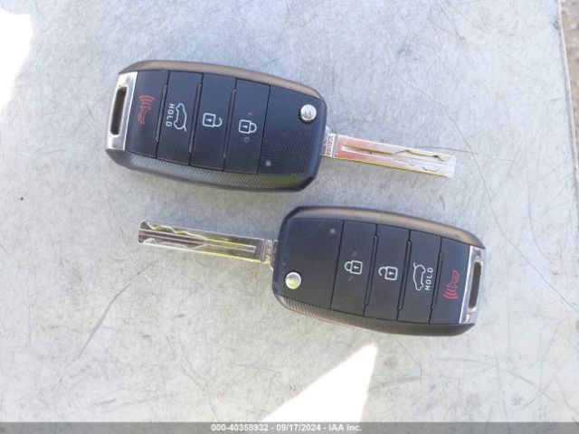 KNDJN2A22F7215431 KIA Soul