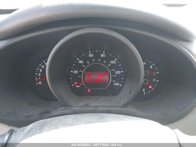 KNDJN2A22F7215431 KIA Soul