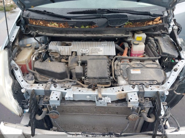 Toyota Prius V Two 2014 JTDZN3EU7E3337048 Image 10