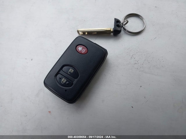 Toyota Prius V Two 2014 JTDZN3EU7E3337048 Image 11
