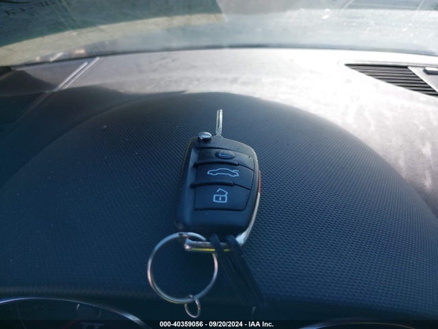 2010 AUDI TT TRUKFAFK1A1023214 Photo 10