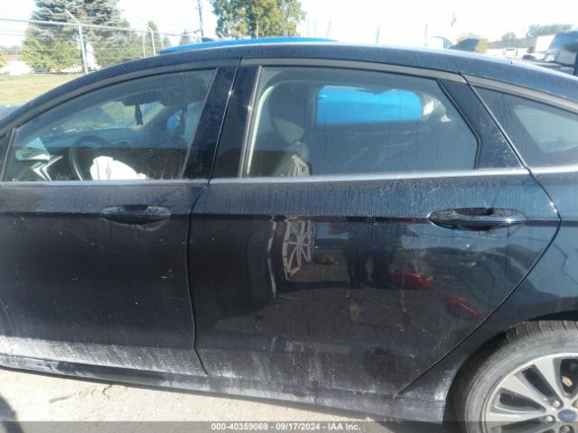 3FA6P0T99LR235622 Ford FUSION SE