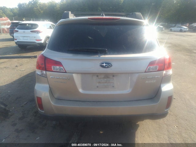 Subaru Outback 2.5i Premium 2014 4S4BRBCC7E3322250 Image 15