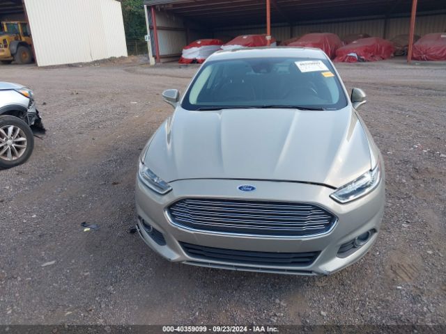 3FA6P0H97FR156897 Ford FUSION SE
