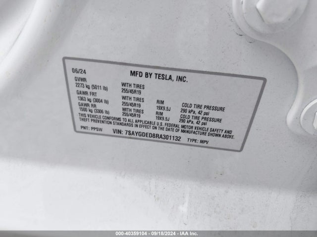 2024 TESLA MODEL Y 7SAYGDED8RA301132 Photo 8