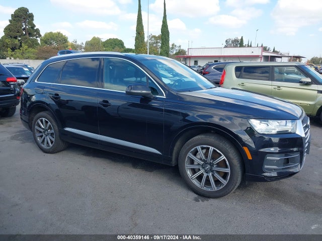 WA1LAAF79HD027734 Audi Q7 3.0t Premium