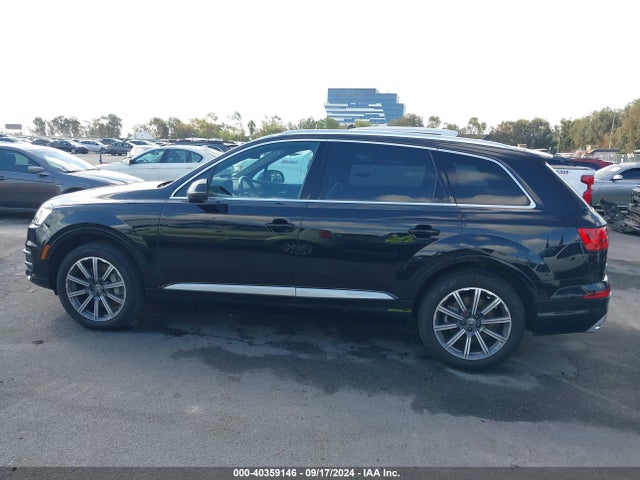 WA1LAAF79HD027734 Audi Q7 3.0t Premium