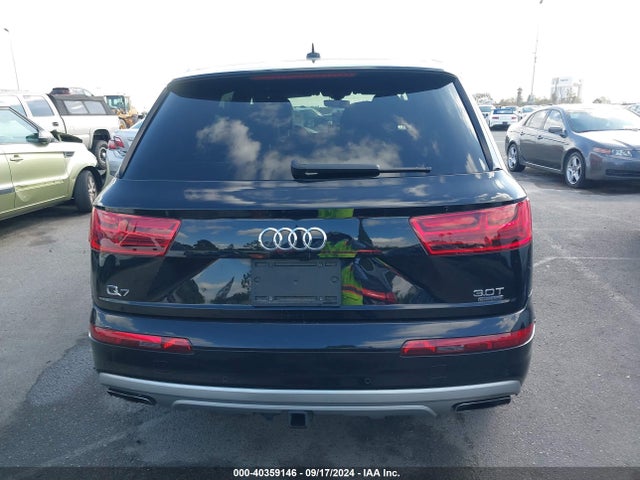 WA1LAAF79HD027734 Audi Q7 3.0t Premium