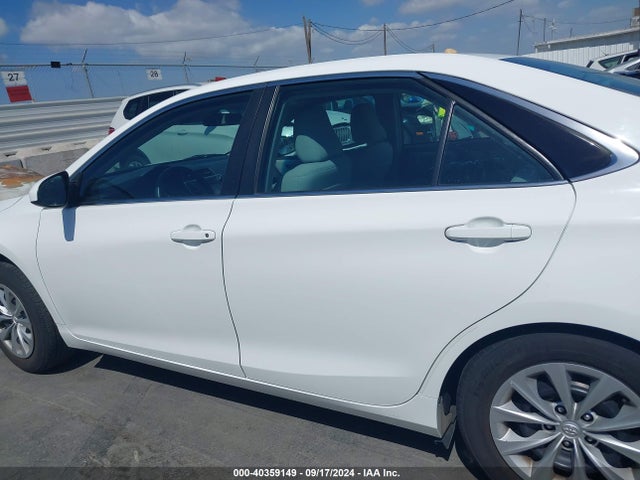 Toyota CAMRY LE 2015 4T4BF1FK9FR491452 Image 15