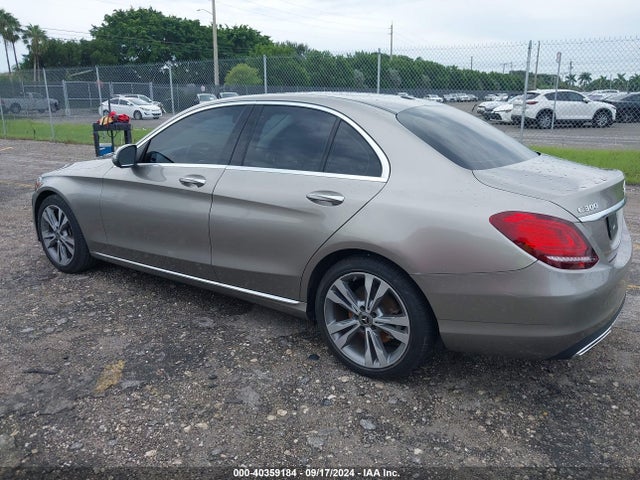 WDDWF8DB1KR481772 Mercedes-Benz C 300