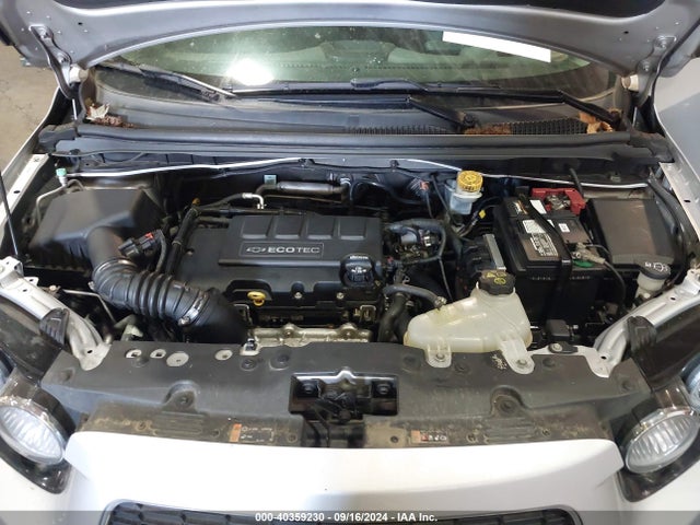 Chevrolet Sonic Ltz Auto 2015 1G1JE6SB6F4199038 Image 10