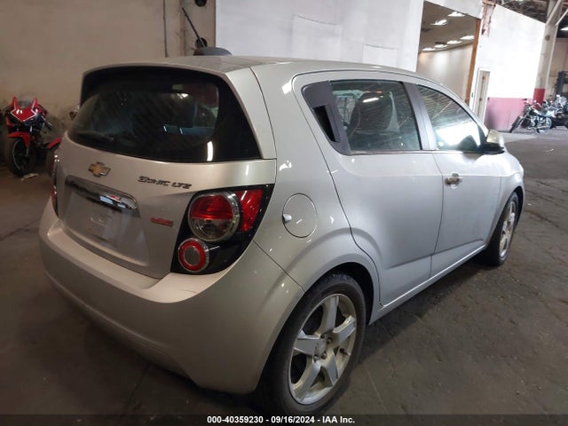 Chevrolet Sonic Ltz Auto 2015 1G1JE6SB6F4199038 Image 4