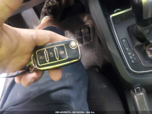 3VW267AJ3GM234595 Volkswagen Jetta 1.4t S