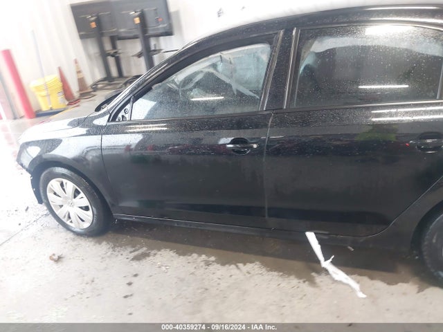 3VW267AJ3GM234595 Volkswagen Jetta 1.4t S