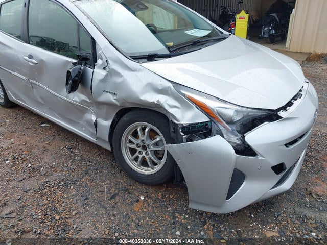 JTDKARFU3H3542370 Toyota Prius Three