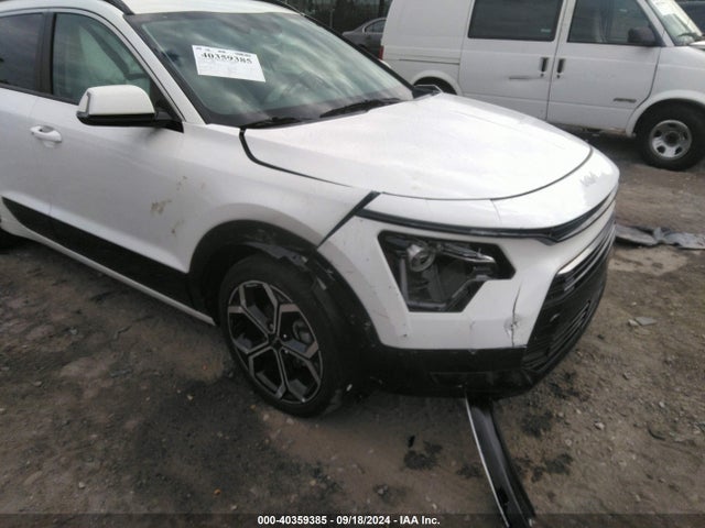 KNDCR3LE9P5046225 KIA Niro Ex Touring