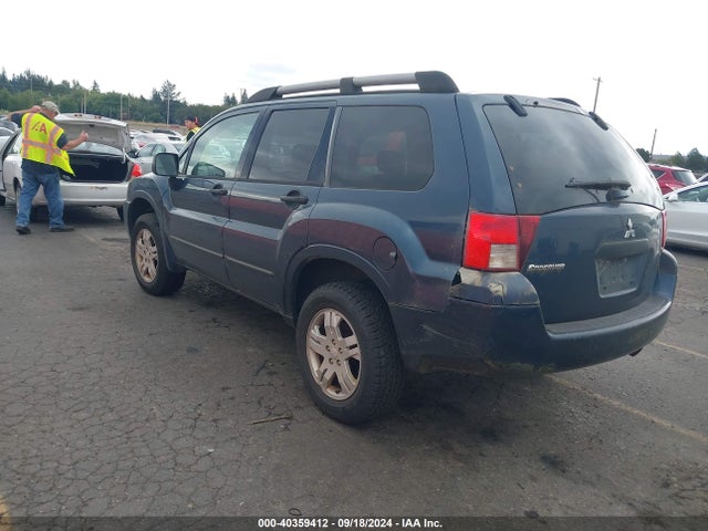 2004 MITSUBISHI ENDEAVOR 4A4MN21SX4E054406 Photo 2