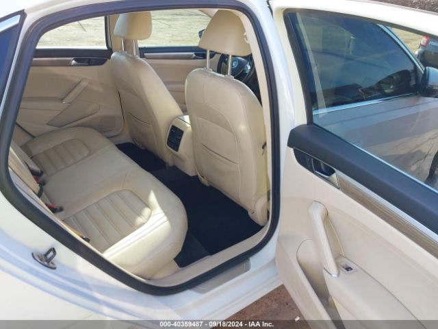 1VWCT7A3XHC019636 Volkswagen Passat 1.8t Sel Premium