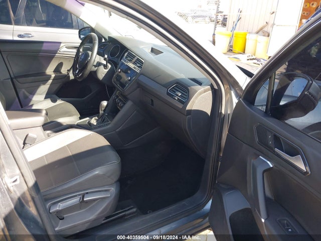 3VV3B7AXXJM187789 Volkswagen Tiguan 2.0t Se/2.0t Sel
