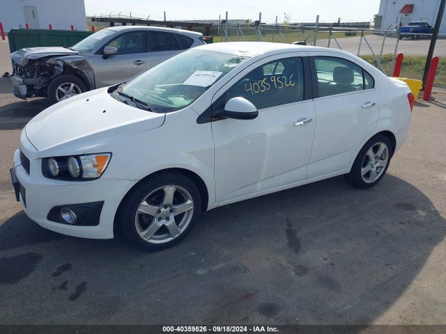 Chevrolet Sonic Ltz Auto 2015 1G1JE5SB6F4169371 Image 2
