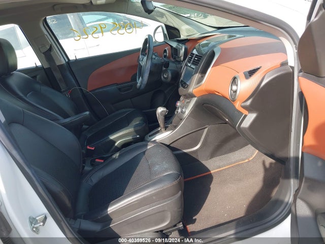 Chevrolet Sonic Ltz Auto 2015 1G1JE5SB6F4169371 Image 5