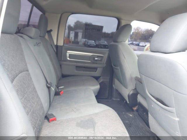 1C6RR7TT7HS552159 RAM 1500 Big Horn  4x4 6'4 Box