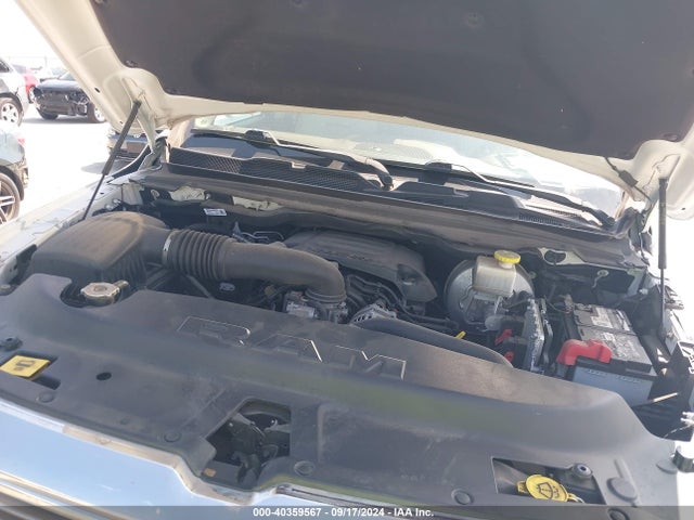 1C6SRFRT8KN765551 RAM 1500 Laramie  4x4 6'4 Box