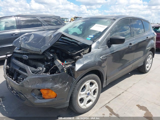 Ford ESCAPE S 2018 1FMCU0F70JUA30479 Image 2
