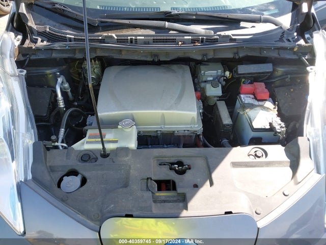 Nissan LEAF S 2017 1N4BZ0CP3HC307170 Image 10