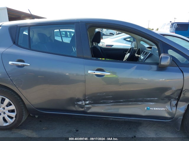 Nissan LEAF S 2017 1N4BZ0CP3HC307170 Image 13