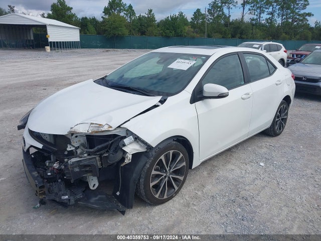 Toyota COROLLA SE 2017 5YFBURHE8HP676201 Image 2