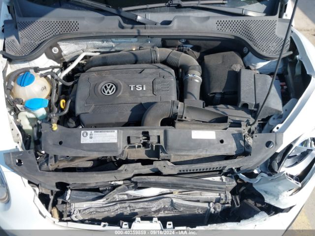 3VW517AT7FM820146 Volkswagen Beetle 1.8t