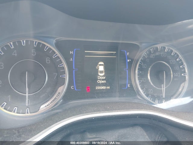 Chrysler 200 Limited 2016 1C3CCCAB0GN158930 Image 7