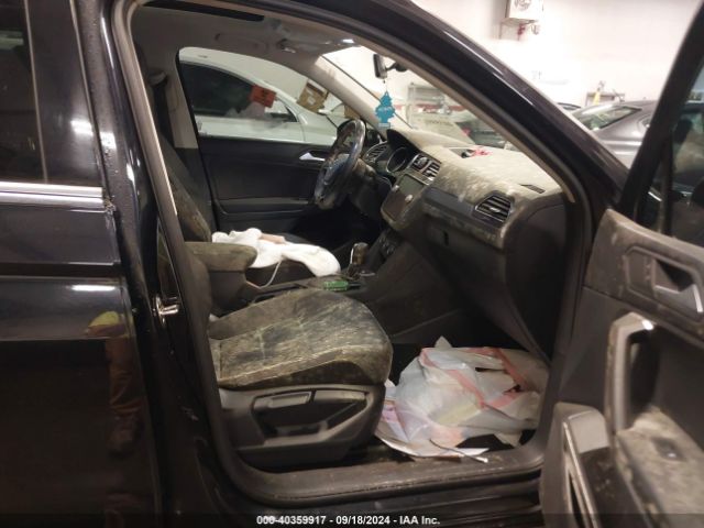 3VV3B7AX2KM157557 Volkswagen Tiguan 2.0t Se/2.0t Sel/2.0t Sel R-line/2.0t Sel R-line Black