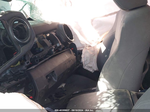 3TMCZ5AN5HM104115 Toyota Tacoma Trd Off Road