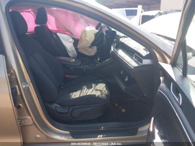 5XXG14J21NG096584 KIA K5 LXS