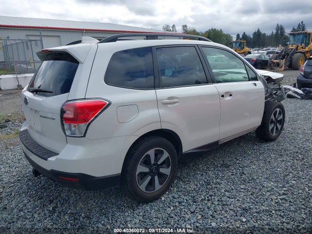 Subaru Forester 2.5i Premium 2018 JF2SJAGC2JH406703 Image 4