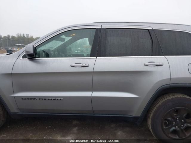 1C4RJFAG5HC807434 Jeep Grand Cherokee Laredo 4x4