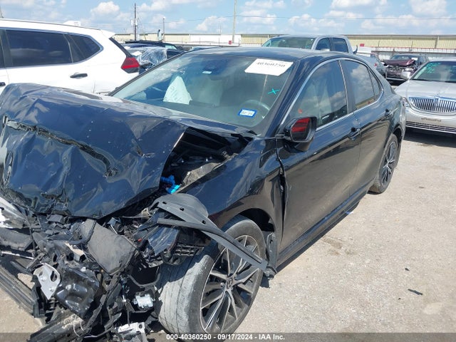 Toyota CAMRY SE 2022 4T1G11AK0NU673819 Image 2