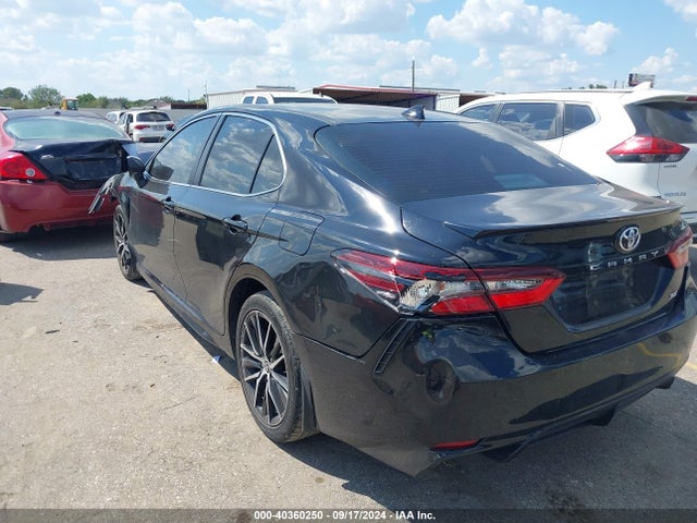 Toyota CAMRY SE 2022 4T1G11AK0NU673819 Image 3