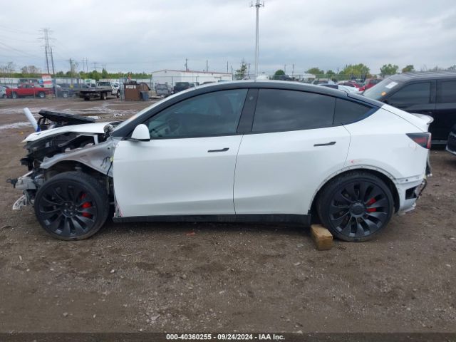 7SAYGDEF3NF545785 Tesla Model Y Performance Dual Motor All-wheel Drive