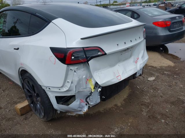 7SAYGDEF3NF545785 Tesla Model Y Performance Dual Motor All-wheel Drive