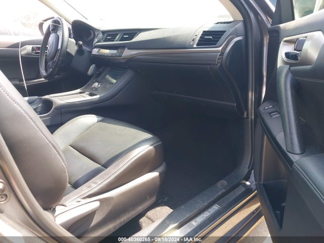 JTHKD5BH9E2189724 Lexus Ct 200h Hybrid